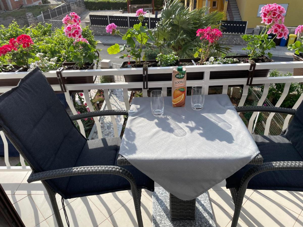 Casa Estancia Apartment นยีวีเซ ภายนอก รูปภาพ