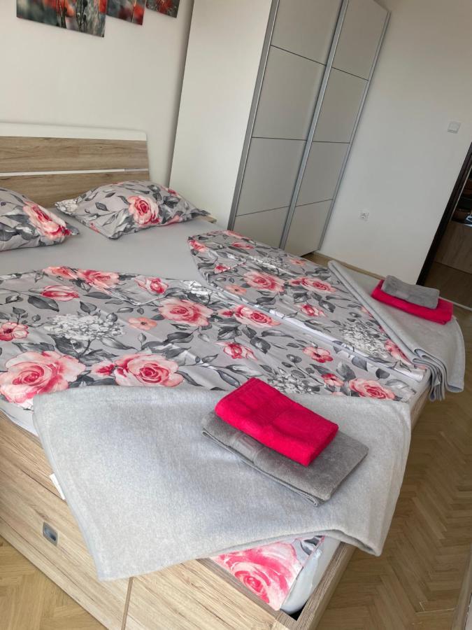 Casa Estancia Apartment นยีวีเซ ภายนอก รูปภาพ